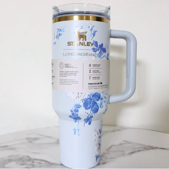 Stanley x LoveShackFancy Everblooming Rosettes 40 oz Tumbler - Picture 2 of 11